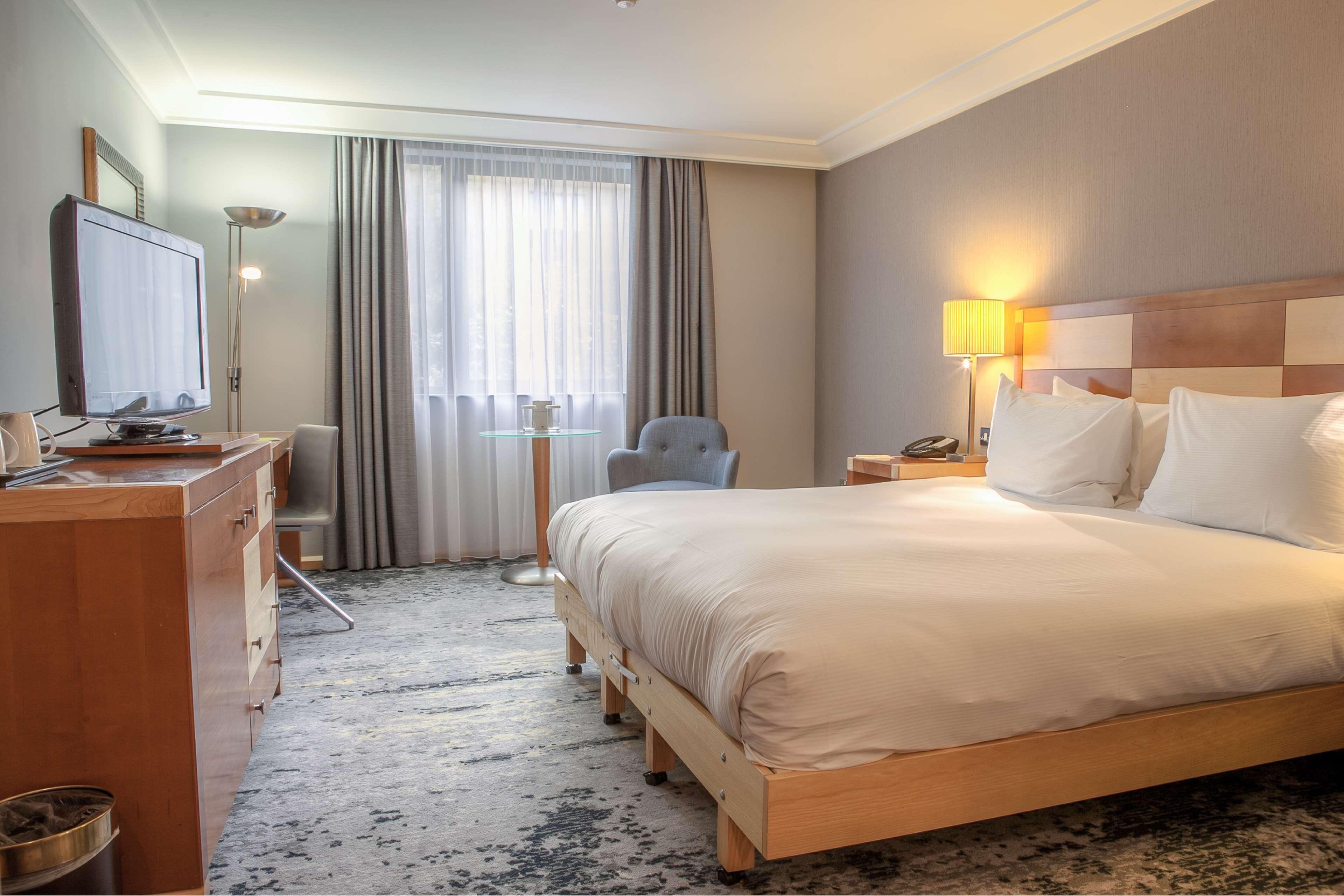 Doubletree By Hilton Отель