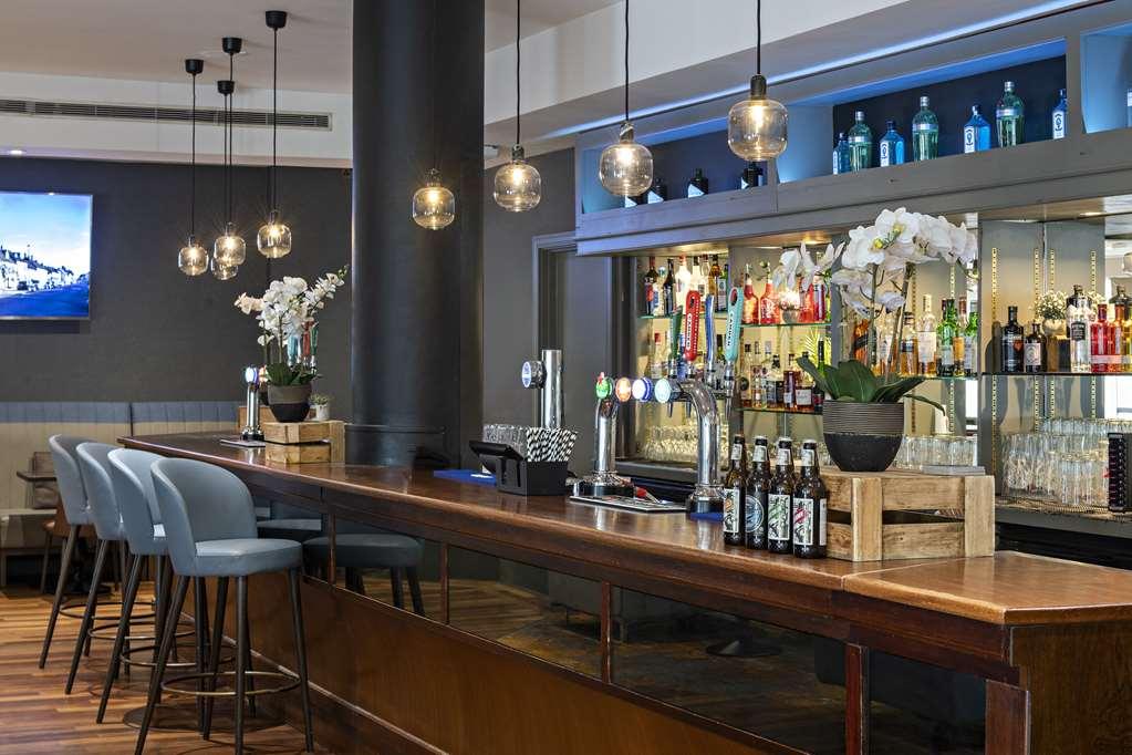 Отель Doubletree By Hilton 4*