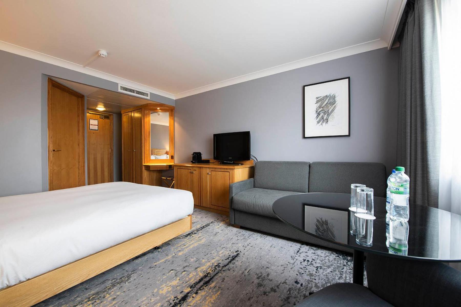Отель Doubletree By Hilton 4*