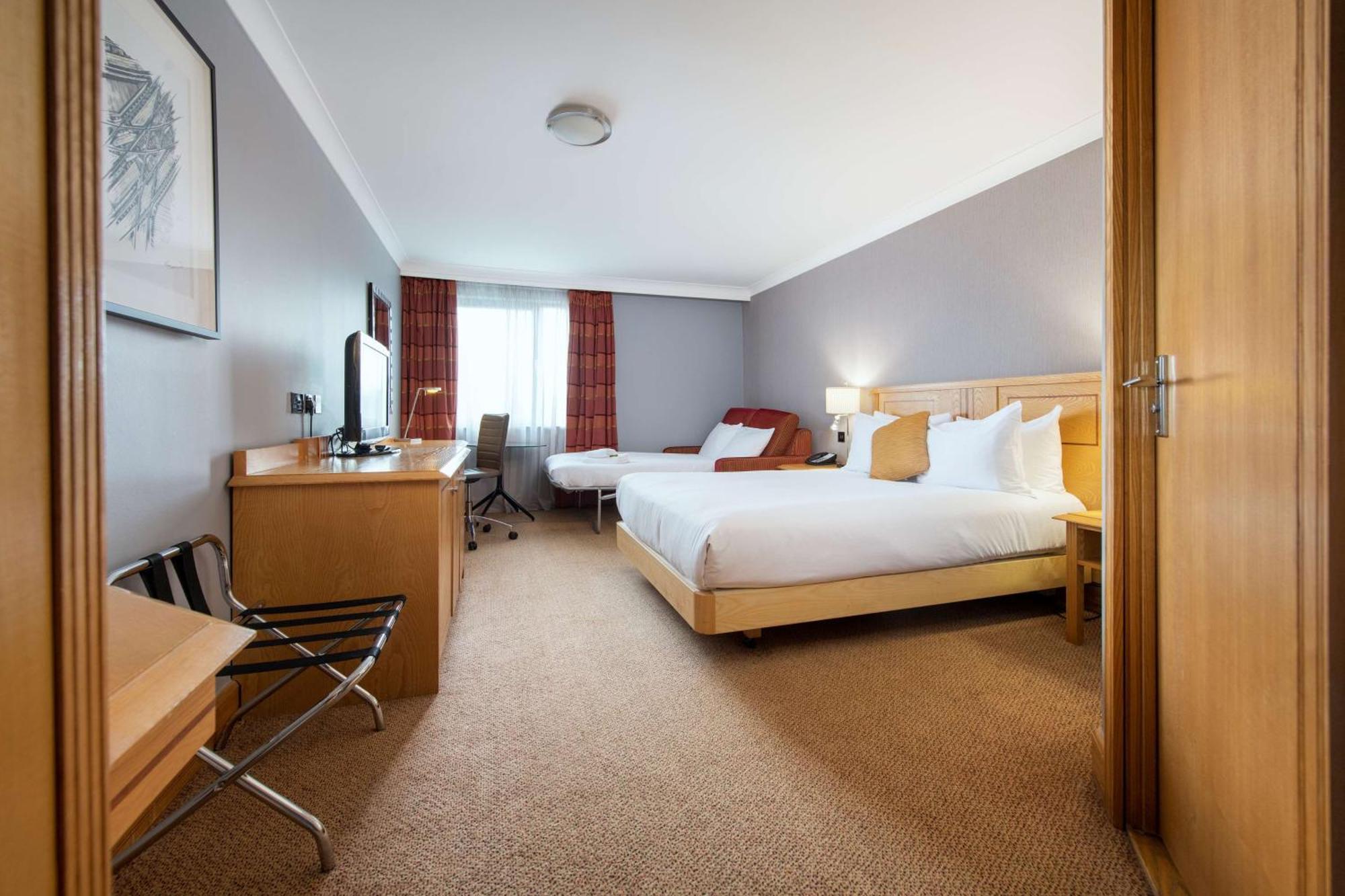 Doubletree By Hilton 4* Суиндон